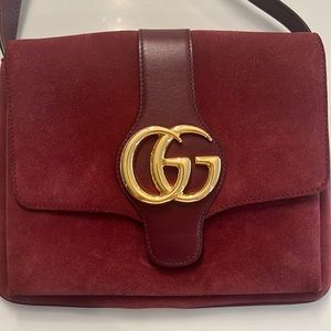 Arli gucci crossbody bag